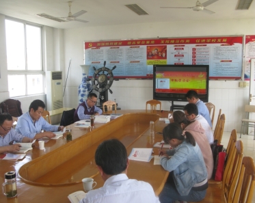 \\Hscjzx\学校照片\2018上\4.19党员专题会议\IMG_6640.JPG