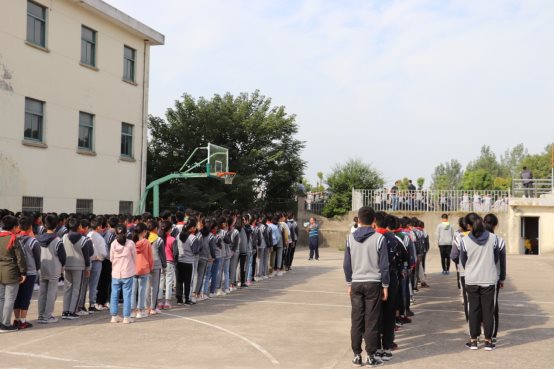 \\Hscjzx\学校照片\2019下\9.24初一疏散演练\IMG_0719.JPG