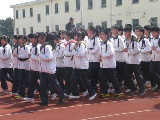 \\Hscjzx\学校照片\2012年上\区阳光检查\IMG_7181.jpg