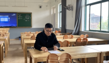 4eef66f2daed206ca7a26b80547fda5f